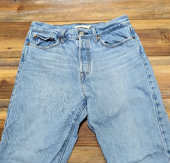 Levi's Wedgie Straight Med/Light Wash Cropped Jeans Size 29 - Picture 2 of 13